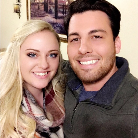 Meet your Posher, Casey - Picture 2 of 3